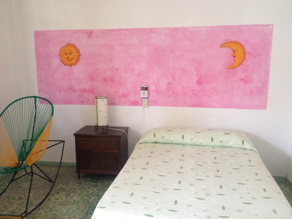 Hotel San Lorenzo Barra de Navidad Habitación foto