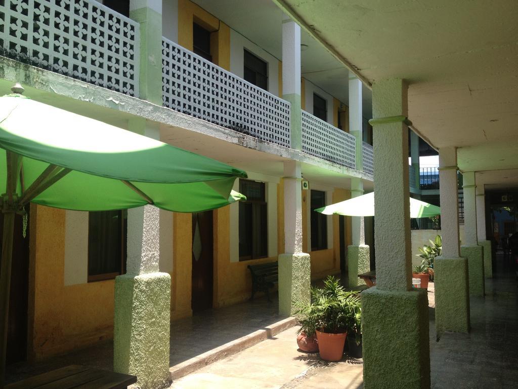 Hotel San Lorenzo Barra de Navidad Exterior foto